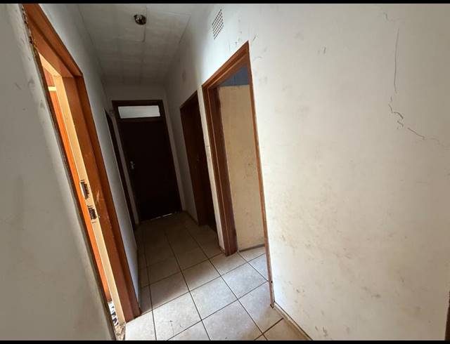 7 BEDROOM HOUSE FOR SALE IN VANDERBIJLPARK CE 5